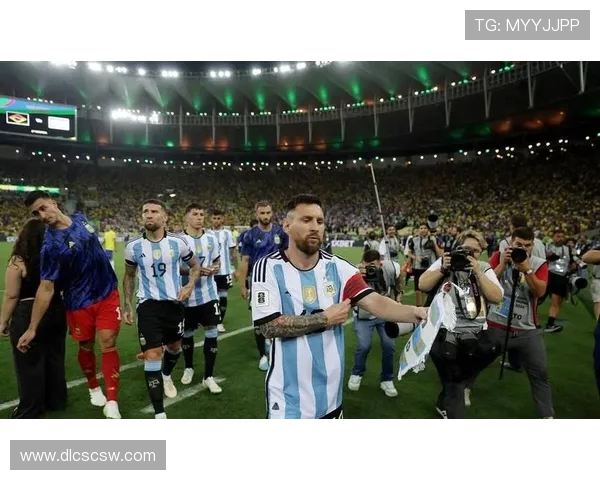 南美世界杯预选赛：各队争夺激烈，晋级形势复杂多变