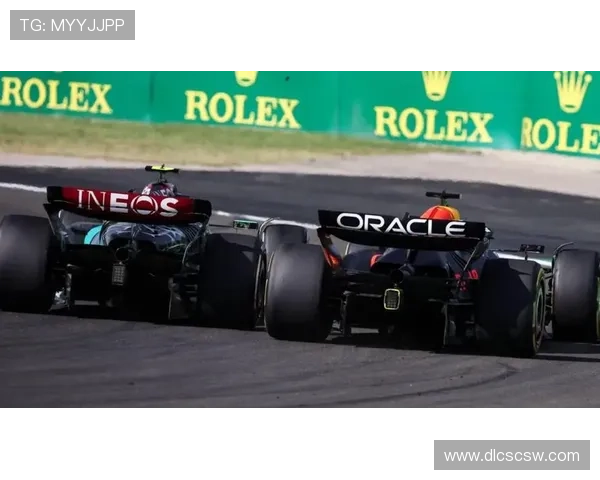 F1赛季重燃战火 车队争夺激烈 新技术与车手策略成焦点