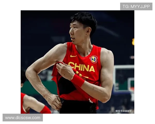 中国男篮迎战亚洲杯，周琦复出助力球队冲击冠军荣耀