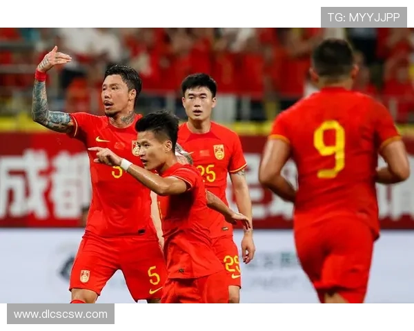 中国足球崛起新希望:青年才俊接力争辉 亚洲杯备战再添信心 中国足球崛起新希望:青年才俊接力争辉 亚洲杯备战再添信心