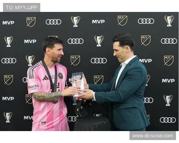 梅西加盟迈阿密国际后首度亮相 震撼球迷并带队赢得胜利